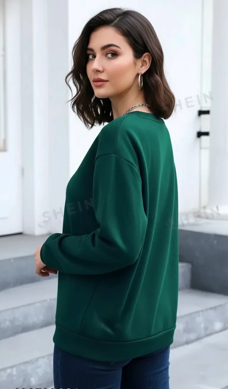Women’s Printed Fleece Sweatshirt with Long Sleeves and Round Neck