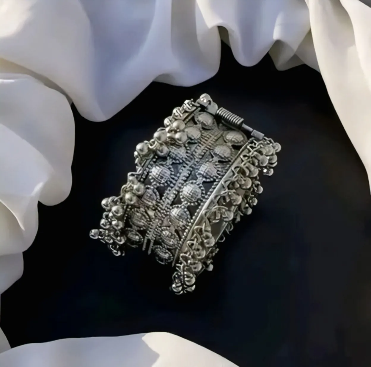 Trending Stylish Jewelry for Women – Statement, Bracelet, Ring & Necklace Collection